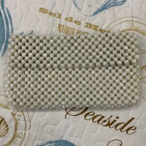 White faceted bead clutch made in Hong Kong 1960’s